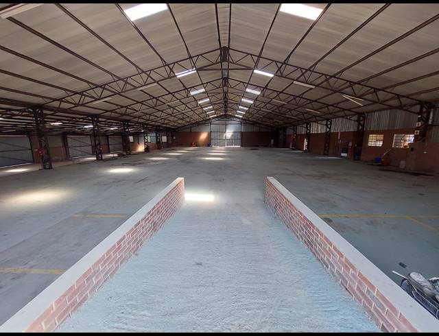 2,400M² WORKSHOP TO LET IN FAIRLEADS